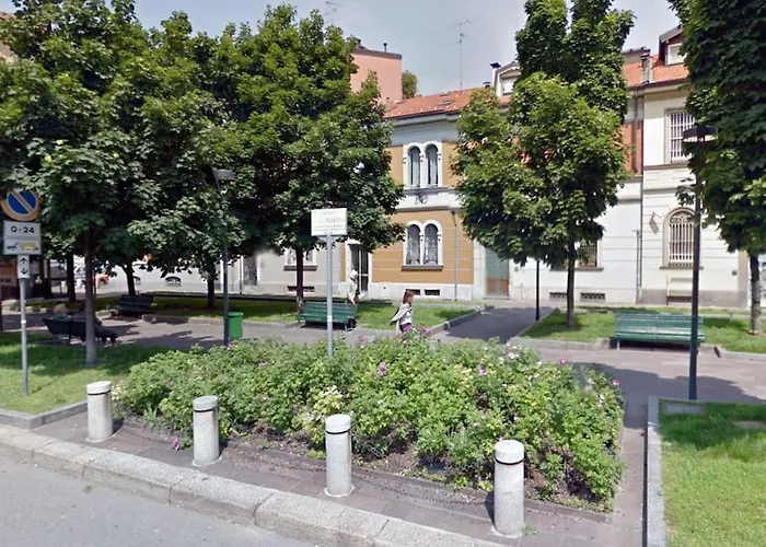 Xenia s - Charming Garden Suite In Porta Venezia